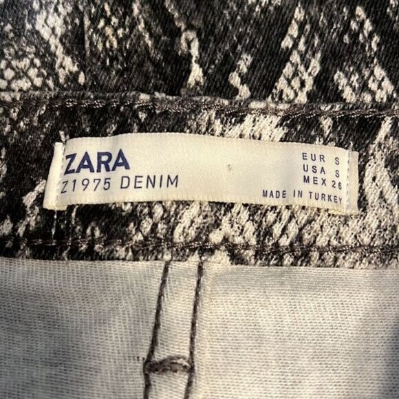 Zara denim snakeskin mini skirt Size Small - Picture 8 of 8